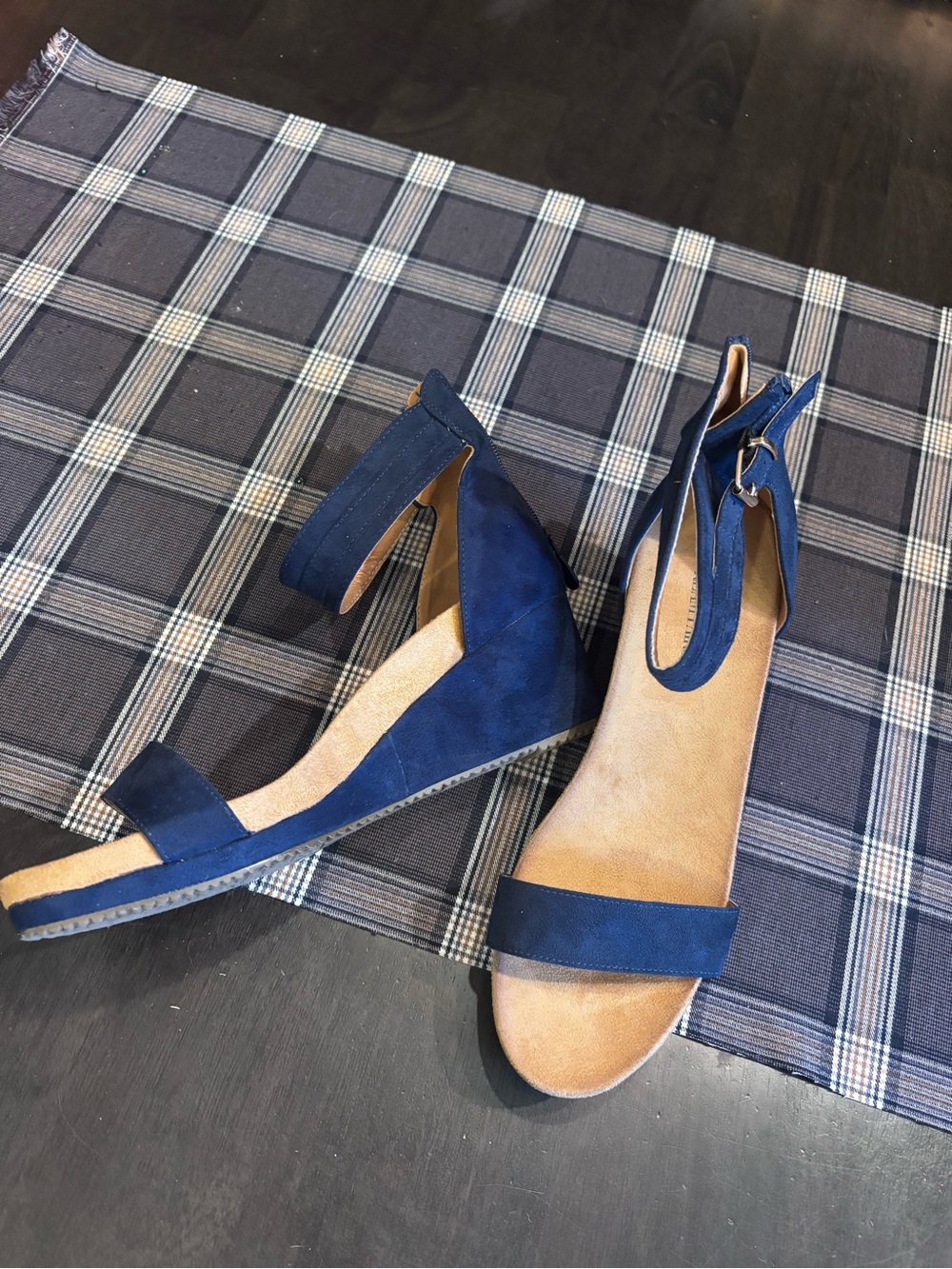 New Dream Paris “Navy Suede” Shoes - Picture 4 of 6